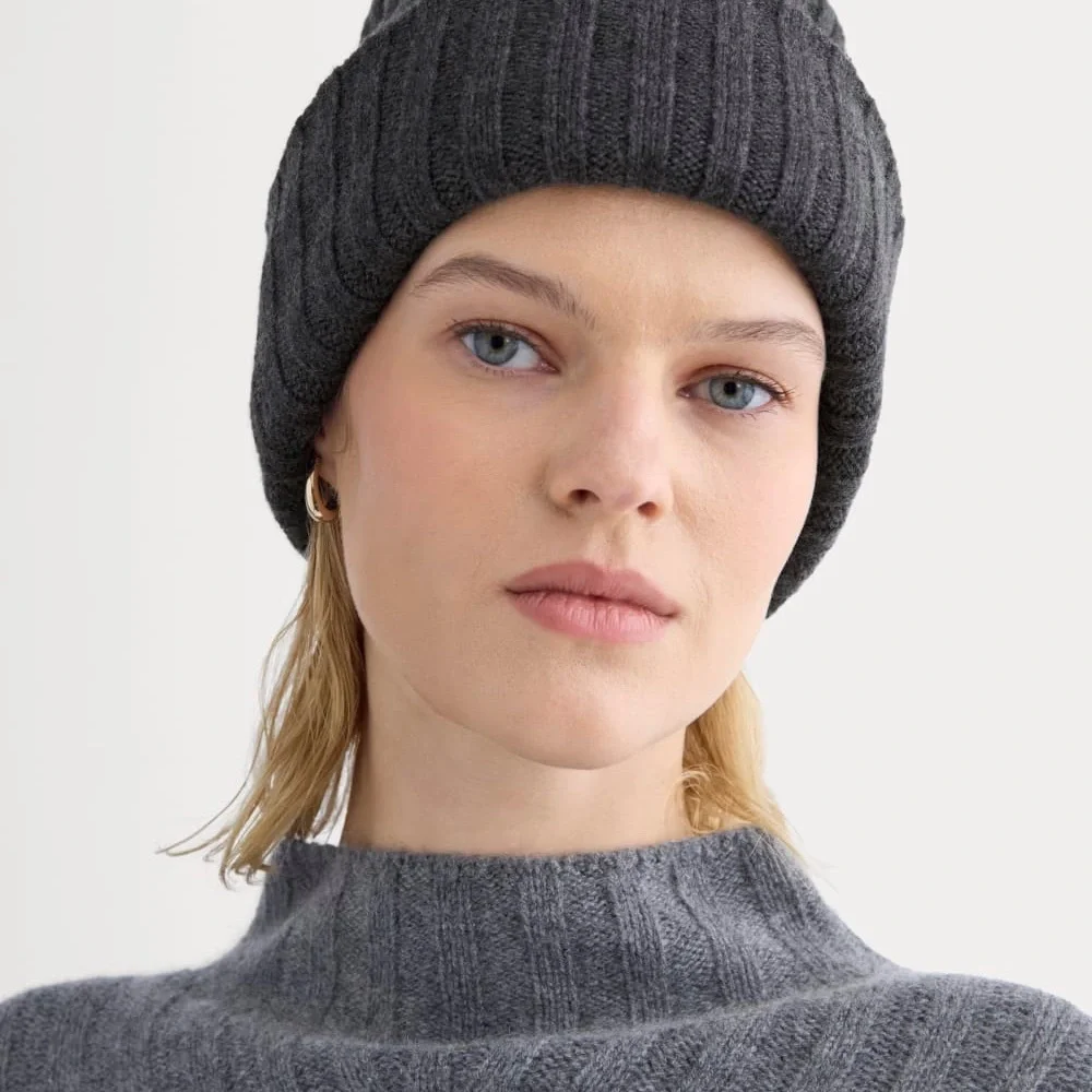 Everlane - Picture 2 of 2